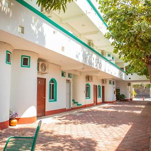 Hotel Escondido
